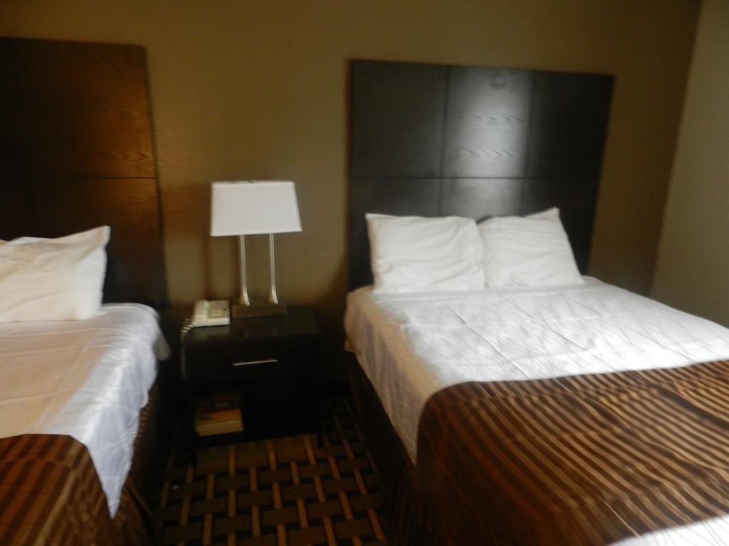 Haven Inn & Suites Ντουλούθ Δωμάτιο φωτογραφία